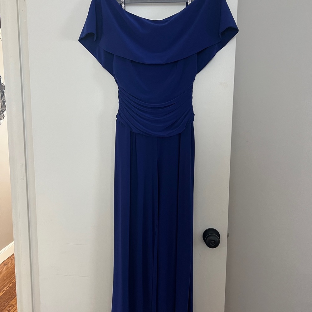 R & M Richard’s Elegant Blue Off-Shoulder Jumpsuit size 6 (see measurements)